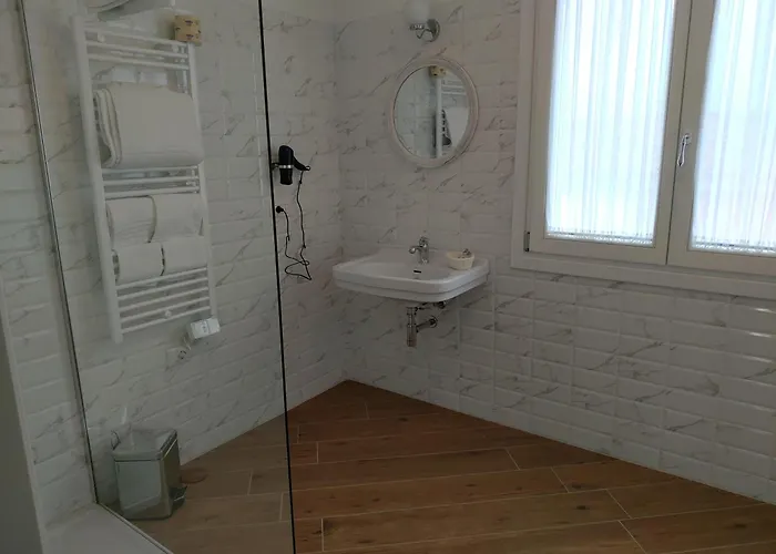 Rmaison Luxury בית הארחה אולביה